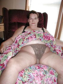 linda hamilton nude