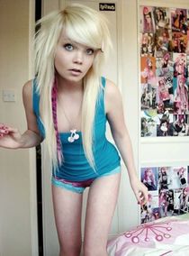 Sporty mature babes Farrah